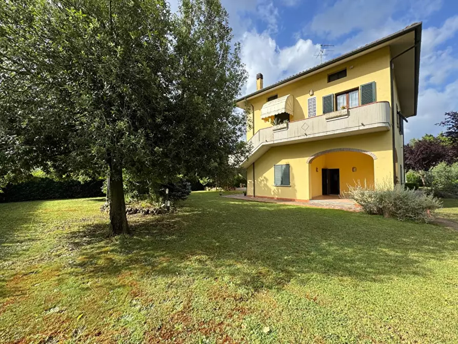 Immagine 1 di Villa in vendita  a Montespertoli
