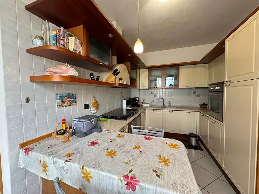 Immagine 18 di Villa in vendita  a Montespertoli