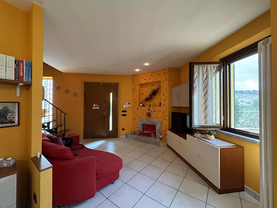 Immagine 11 di Villa in vendita  a Montespertoli