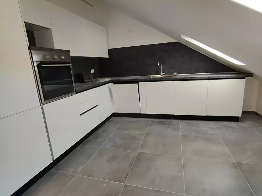 Immagine 3 di Mansarda in vendita  a Chiavari