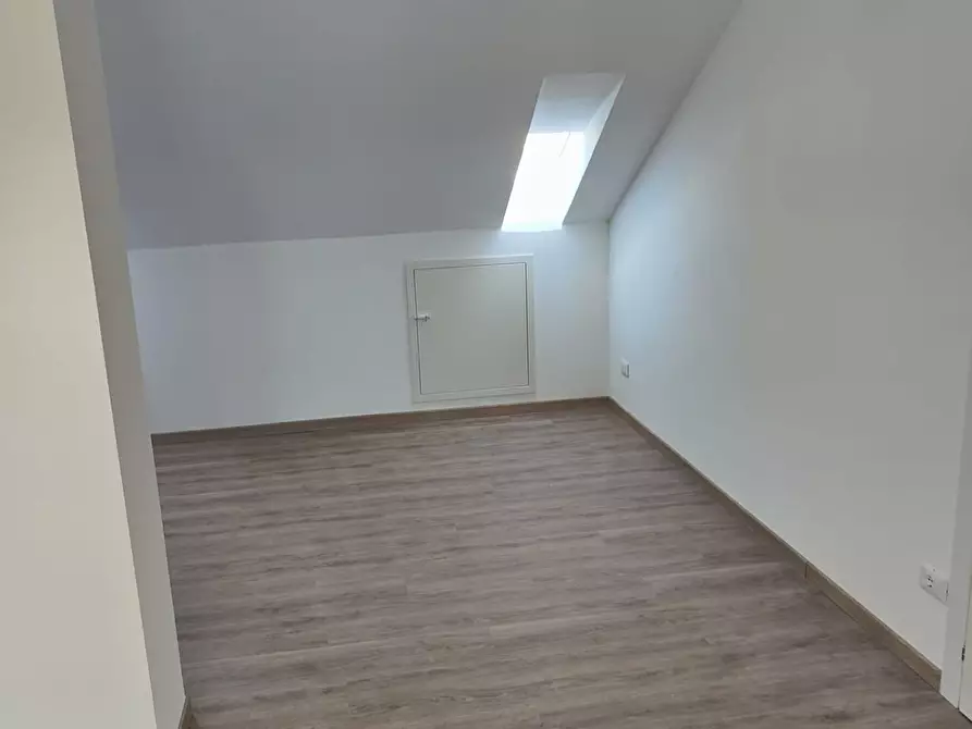 Immagine 11 di Mansarda in vendita  a Chiavari