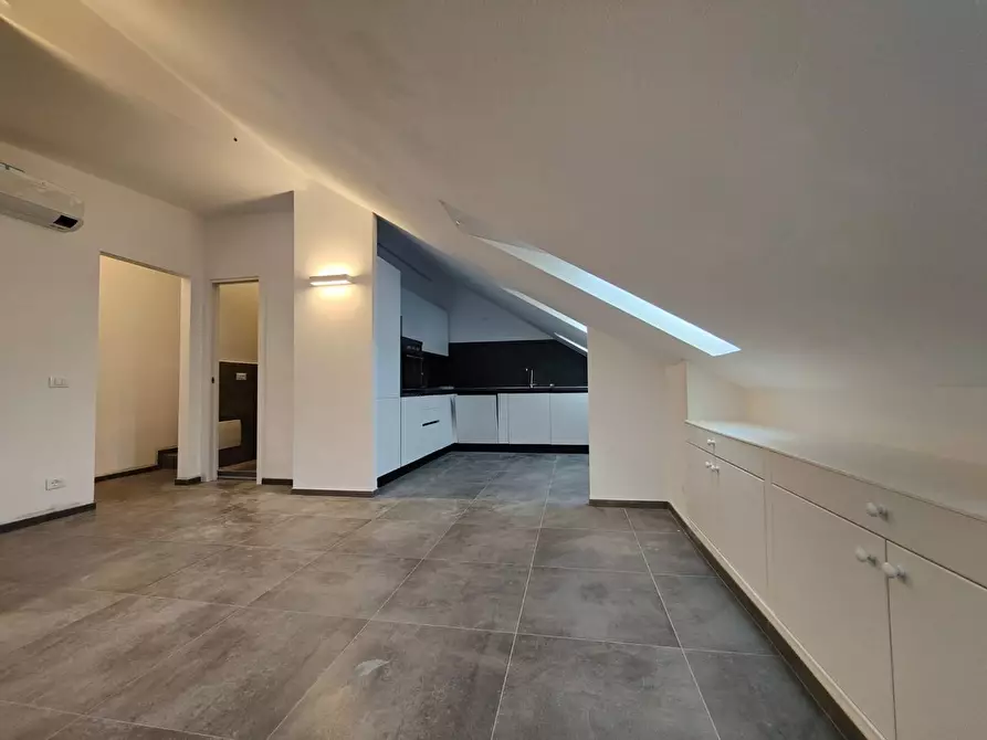 Immagine 1 di Mansarda in vendita  a Chiavari