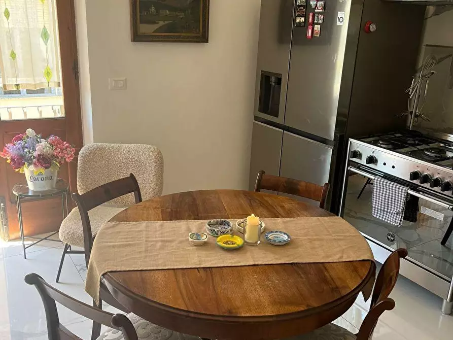 Immagine 8 di Porzione di casa in vendita  a Massa