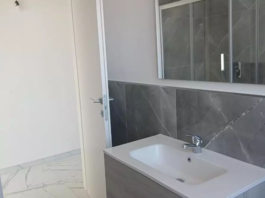 Immagine 14 di Appartamento in vendita  a Rosignano Marittimo