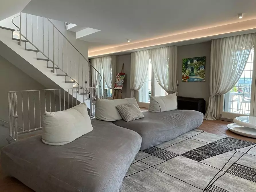 Immagine 12 di Villa in vendita  a San Miniato