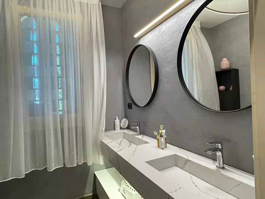 Immagine 16 di Villa in vendita  a San Miniato