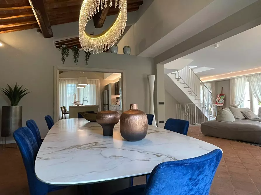 Immagine 60 di Villa in vendita  a San Miniato