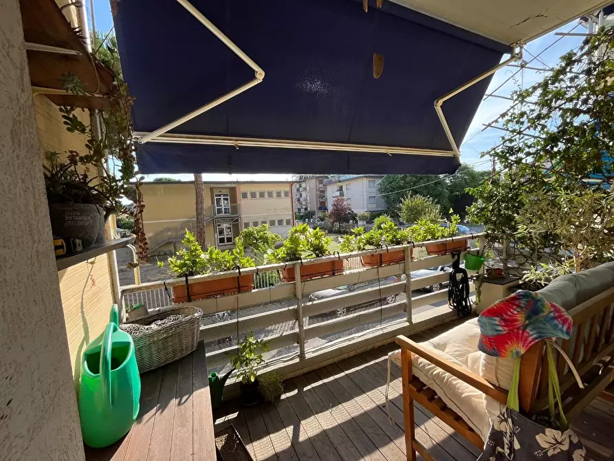 Immagine 4 di Appartamento in vendita  a Viareggio