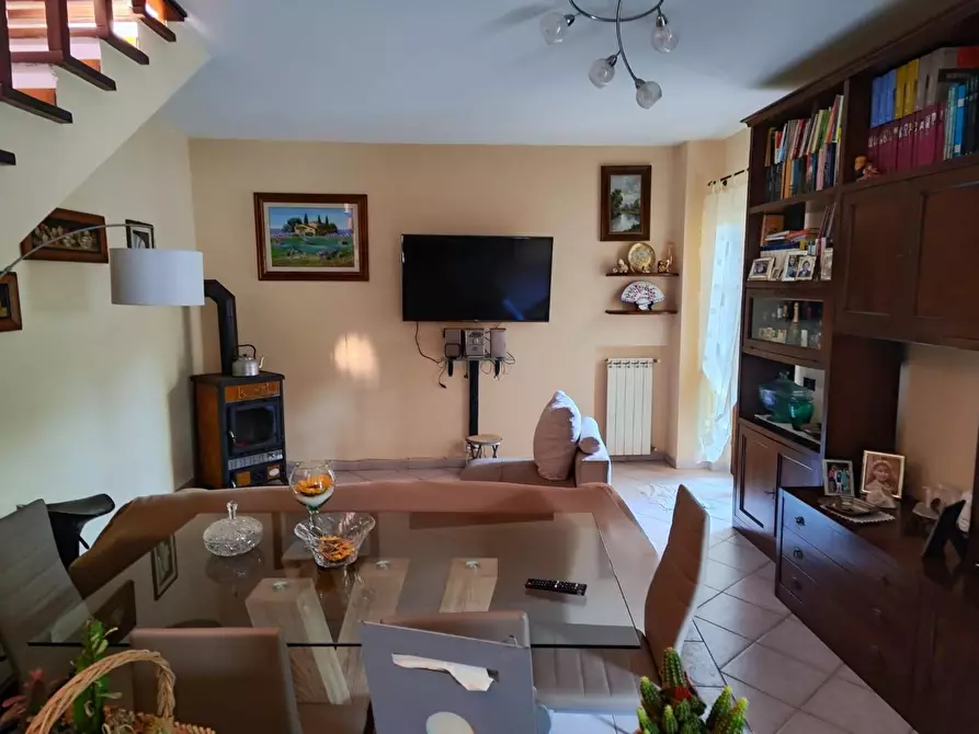 Immagine 14 di Casa bifamiliare in vendita  a Carrara