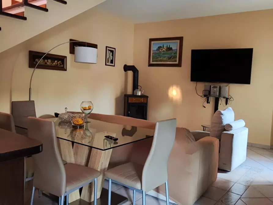 Immagine 12 di Casa bifamiliare in vendita  a Carrara