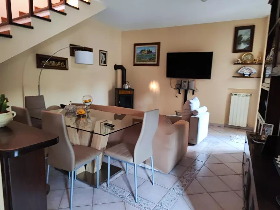 Immagine 13 di Casa bifamiliare in vendita  a Carrara