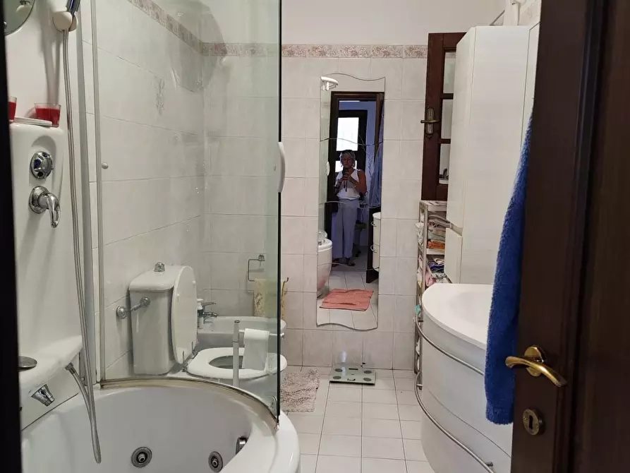 Immagine 10 di Casa bifamiliare in vendita  a Carrara