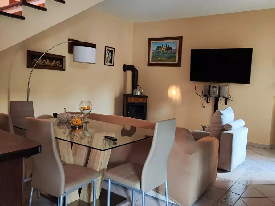 Immagine 11 di Casa bifamiliare in vendita  a Carrara