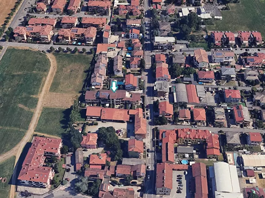 Immagine 2 di Garage in vendita  a Pozzuolo Martesana