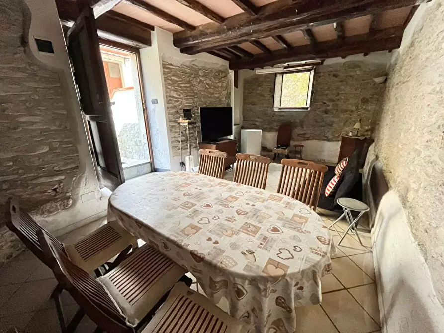 Immagine 10 di Terratetto in vendita  a Massa