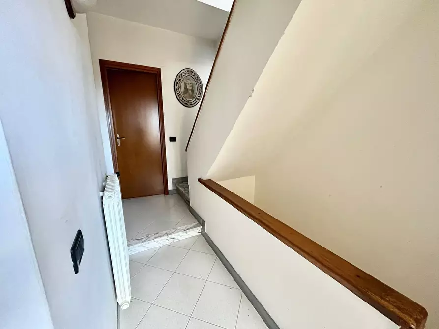 Immagine 6 di Terratetto in vendita  a Massa