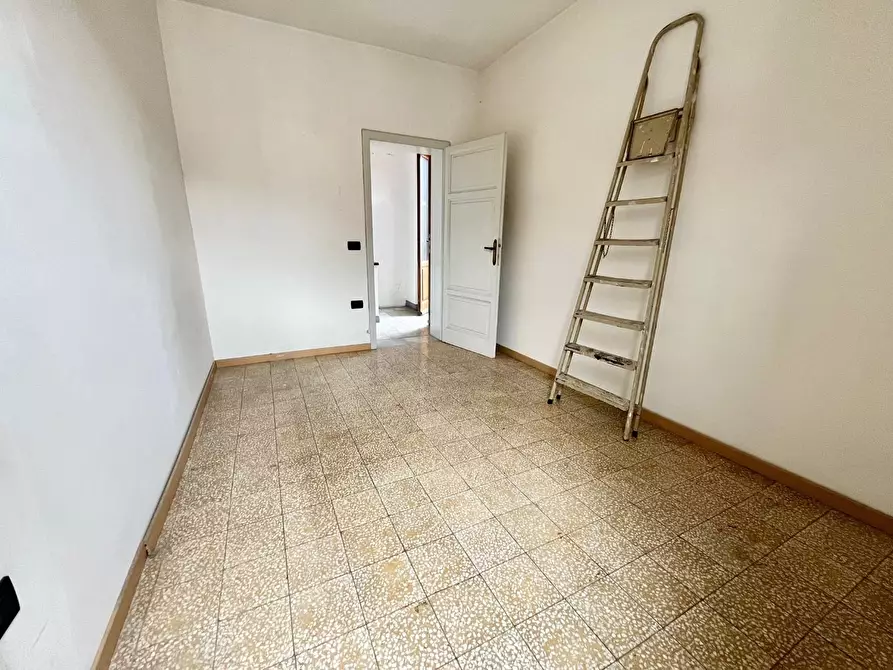 Immagine 13 di Terratetto in vendita  a Massa