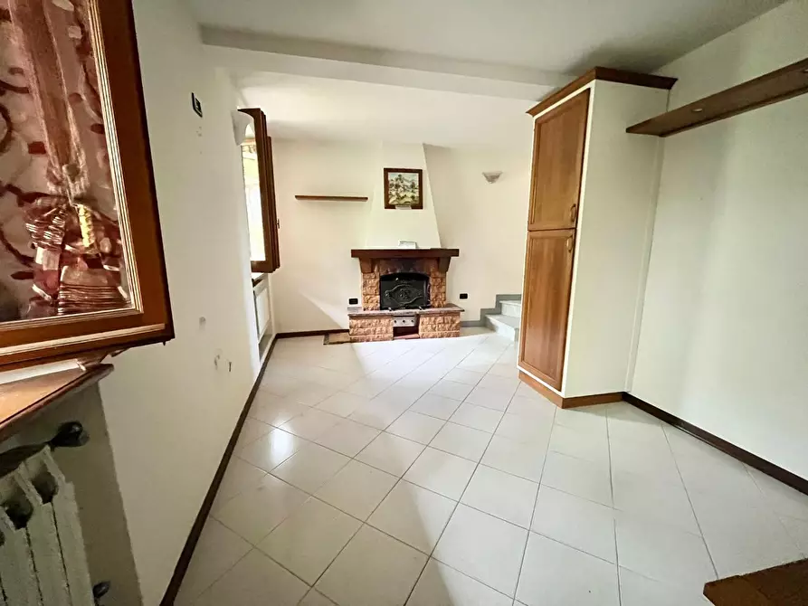 Immagine 16 di Terratetto in vendita  a Massa