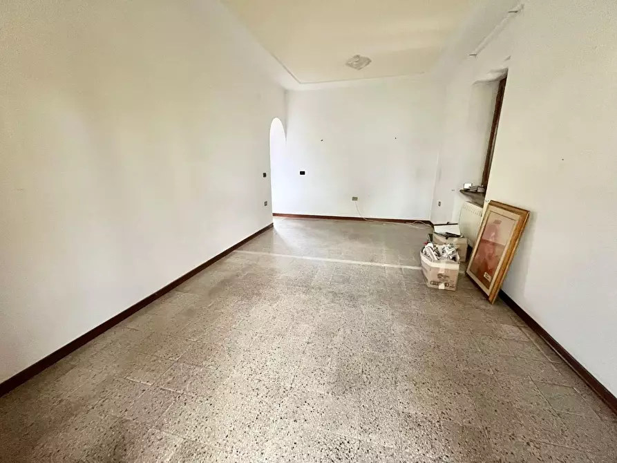 Immagine 28 di Terratetto in vendita  a Massa