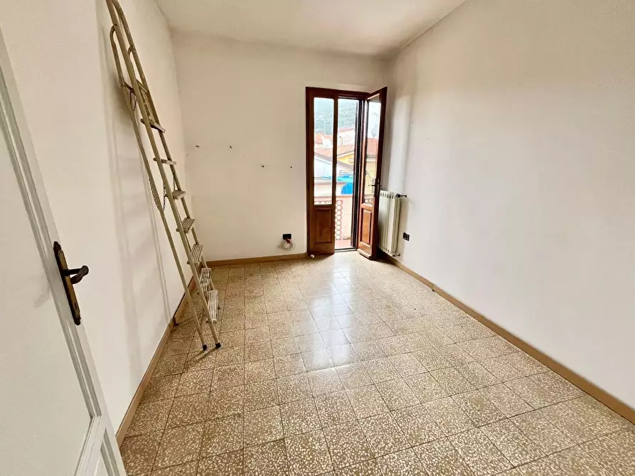 Immagine 5 di Terratetto in vendita  a Massa