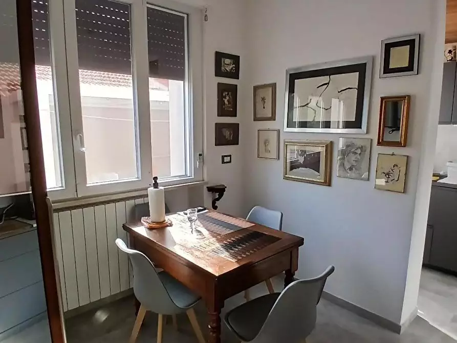 Immagine 18 di Villa in vendita  a Livorno