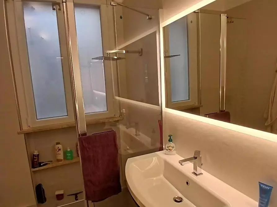 Immagine 35 di Villa in vendita  a Livorno