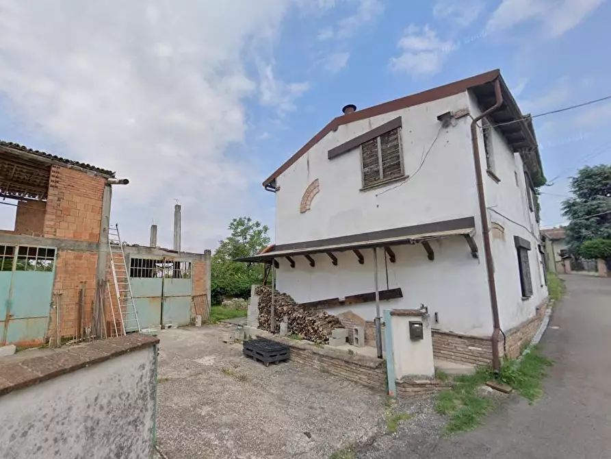 Immagine 2 di Appartamento in vendita  a Corvino San Quirico