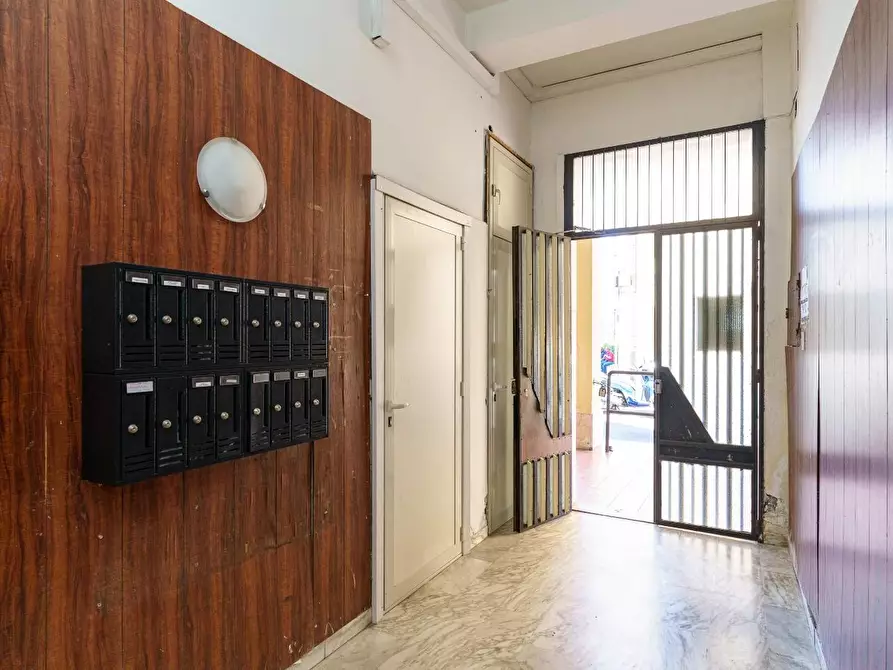 Immagine 17 di Capannone industriale in vendita  a Nicolosi