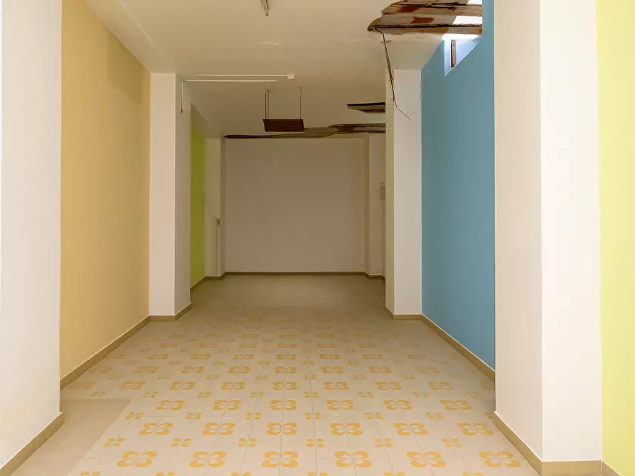 Immagine 3 di Capannone industriale in vendita  a Nicolosi