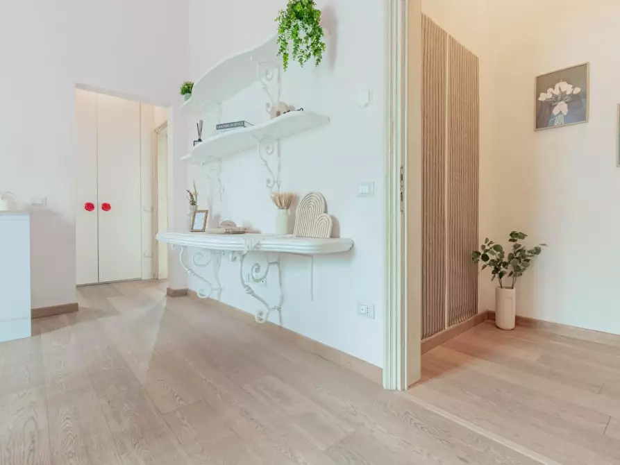 Immagine 12 di Appartamento in vendita  a Cascina