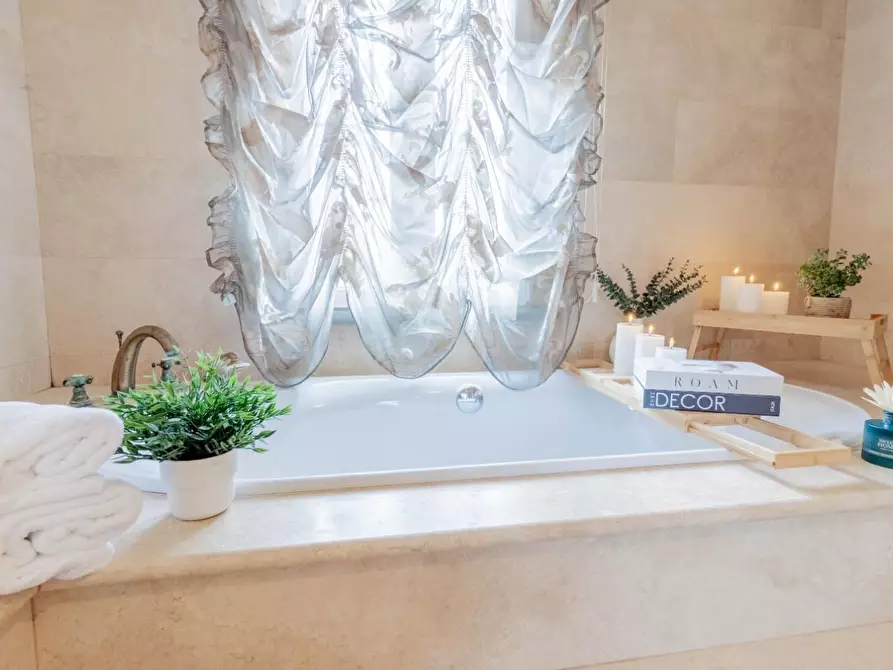 Immagine 26 di Appartamento in vendita  a Cascina