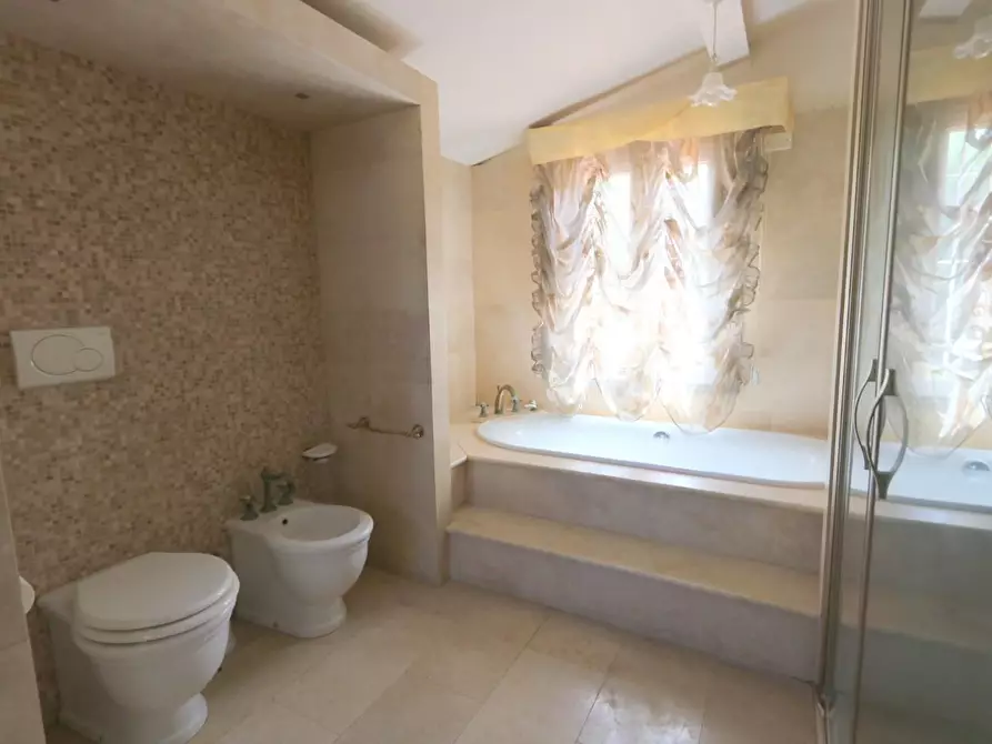 Immagine 26 di Appartamento in vendita  a Cascina