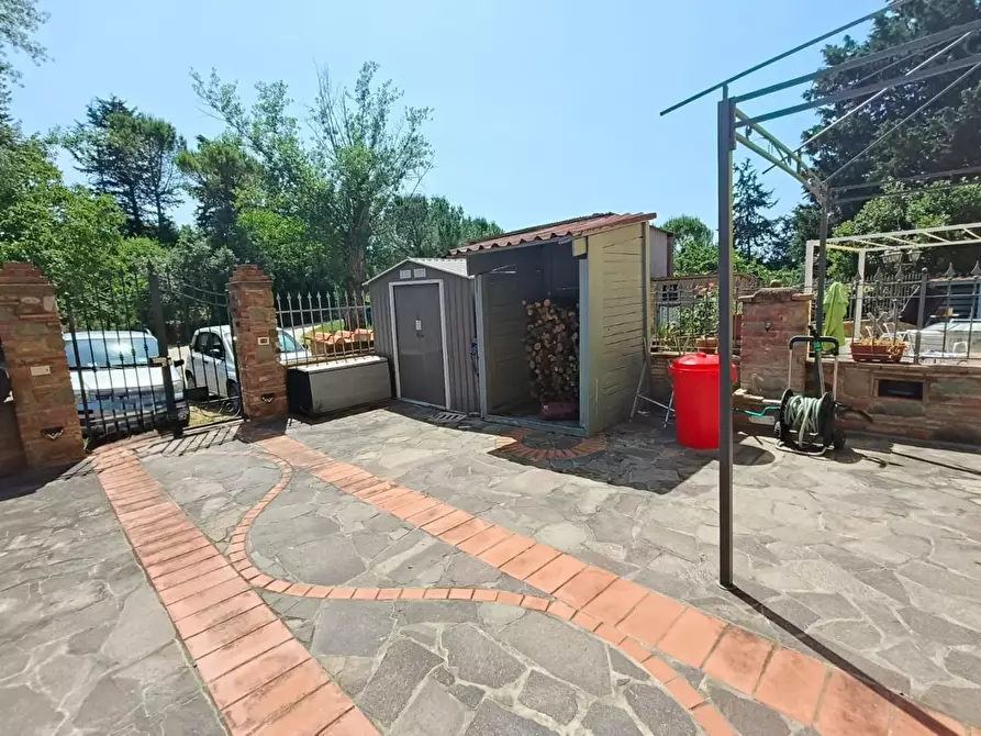 Immagine 19 di Appartamento in vendita  a Empoli