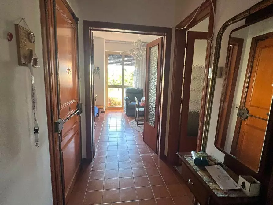 Immagine 4 di Appartamento in vendita  a Viareggio