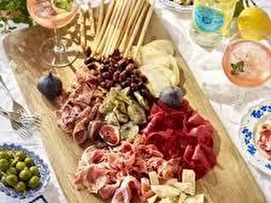 Immagine 8 di Bar / Ristorante in vendita  a Livorno