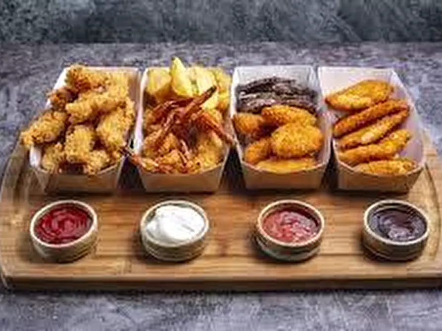 Immagine 18 di Bar / Ristorante in vendita  a Livorno