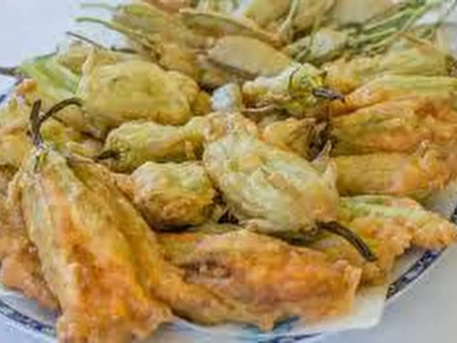 Immagine 3 di Bar / Ristorante in vendita  a Livorno