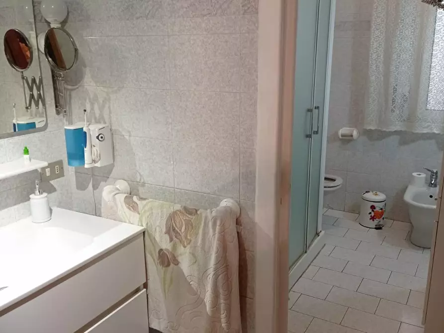 Immagine 11 di Appartamento in vendita  a Pisa