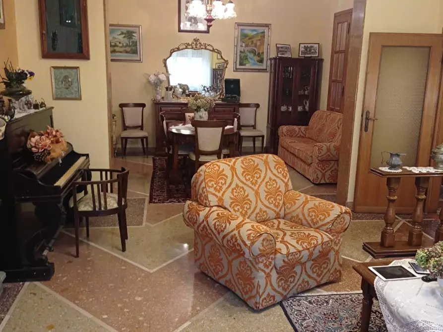 Immagine 6 di Appartamento in vendita  a Pisa