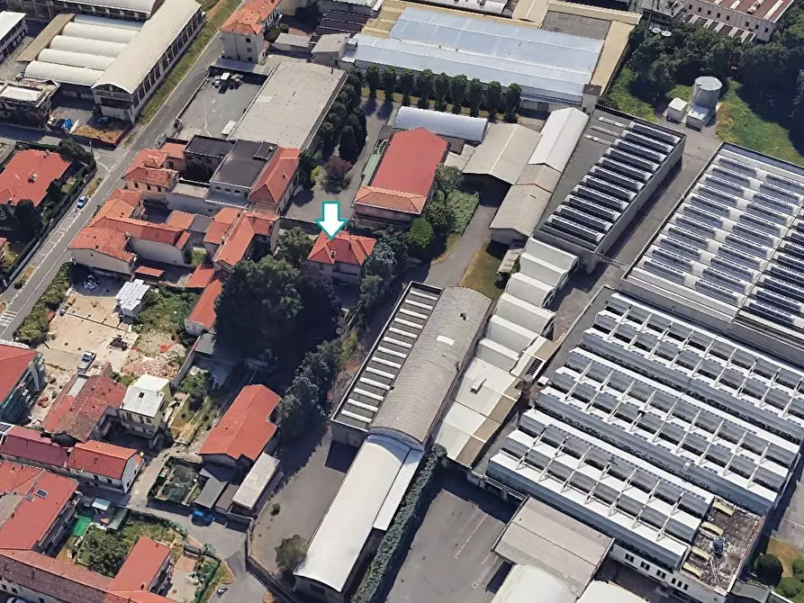 Immagine 2 di Villa in vendita  a Albiate