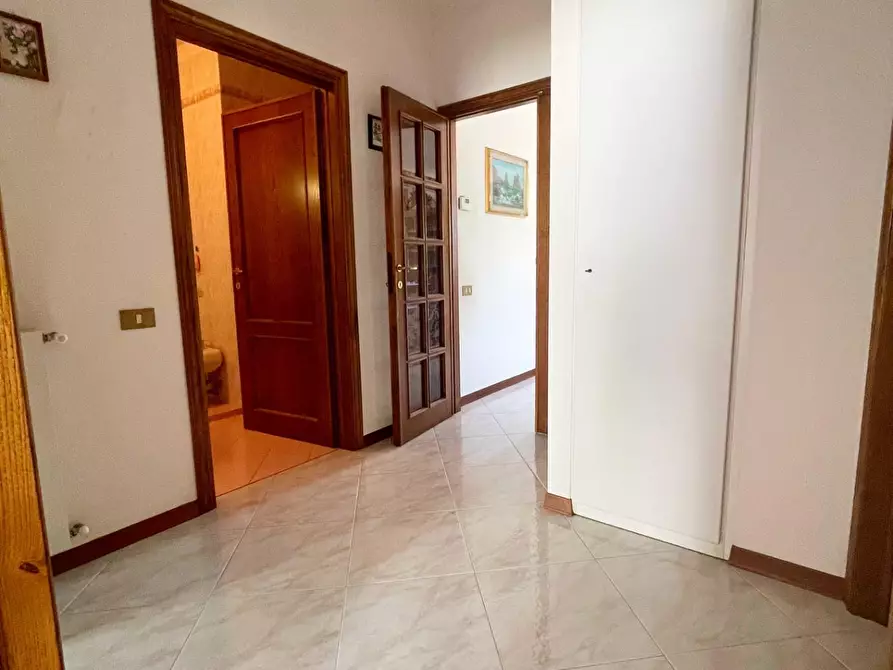 Immagine 4 di Casa quadrifamiliare in vendita  a Poggibonsi