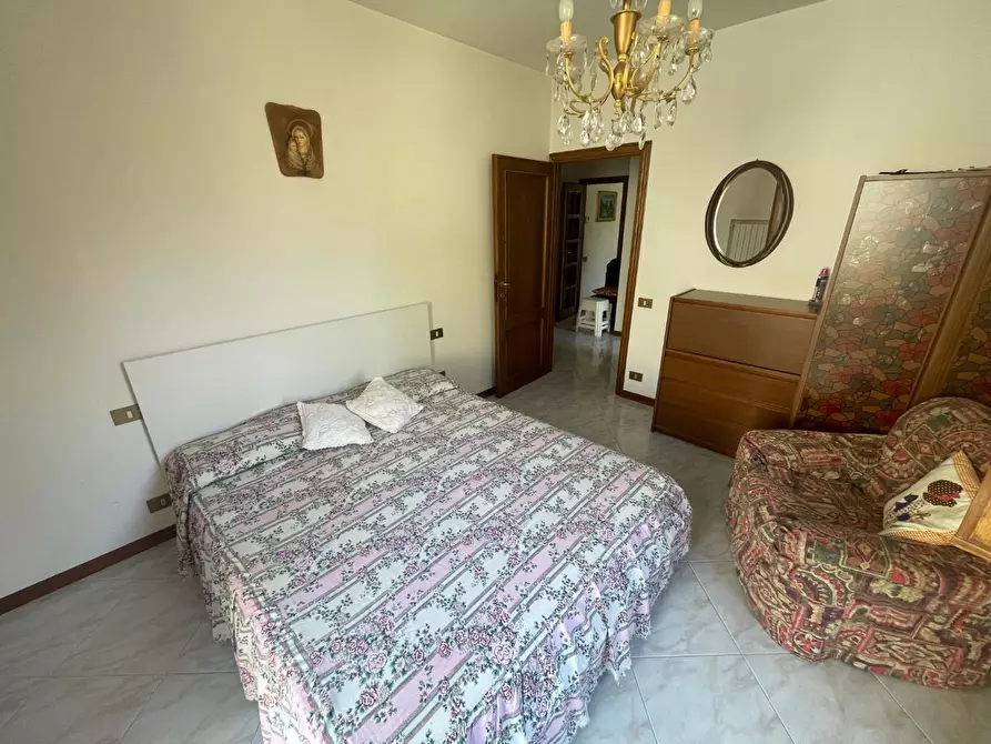 Immagine 7 di Casa quadrifamiliare in vendita  a Poggibonsi