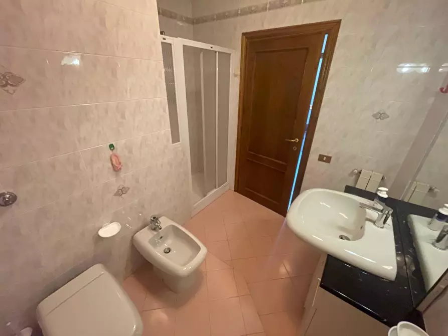 Immagine 9 di Casa quadrifamiliare in vendita  a Poggibonsi