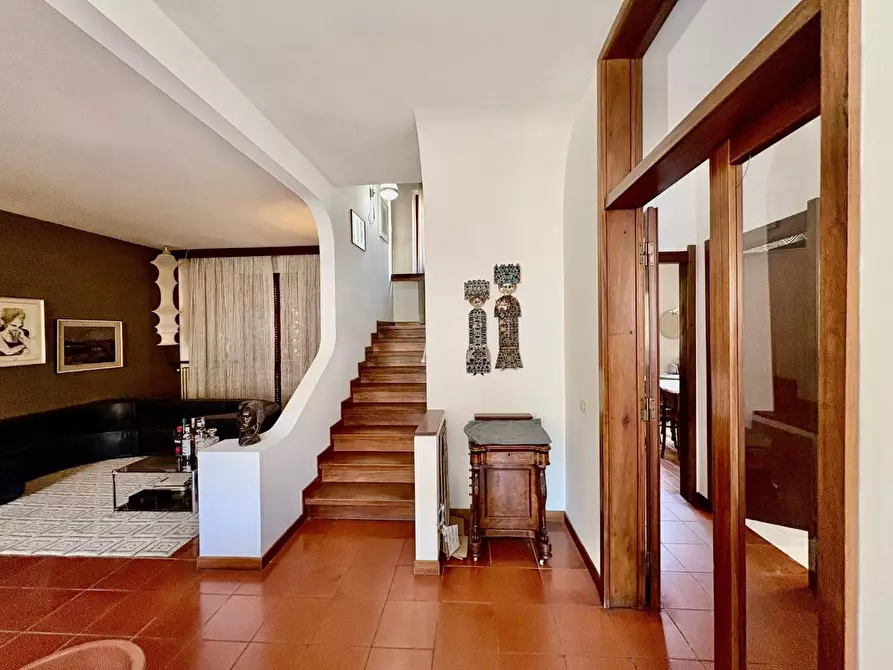 Immagine 8 di Villa in vendita  a Castelfiorentino