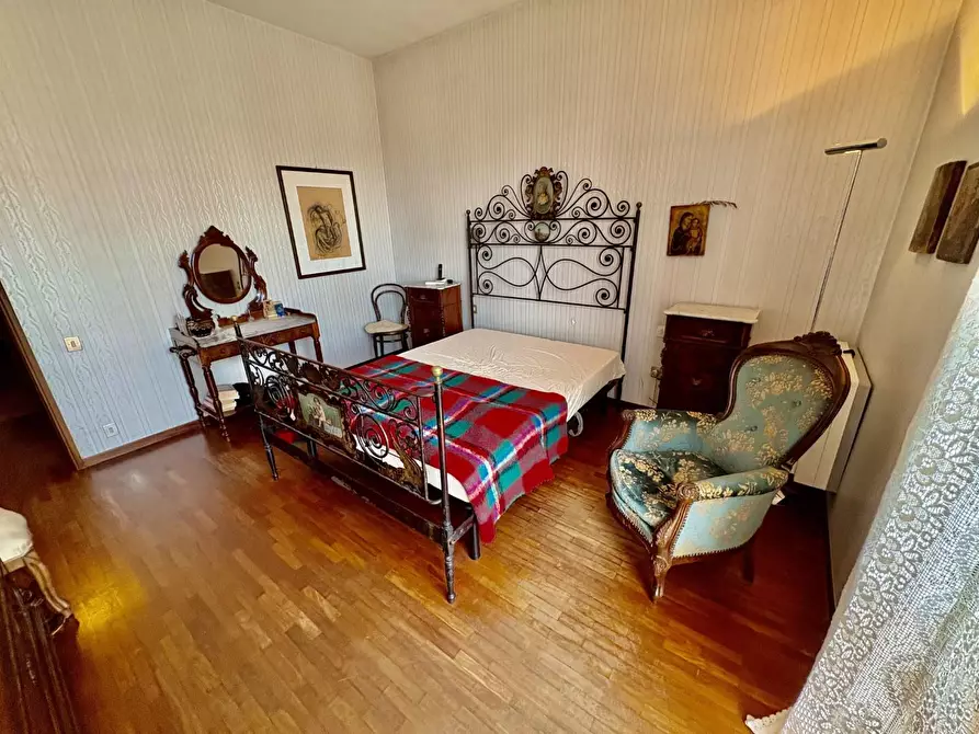 Immagine 18 di Villa in vendita  a Castelfiorentino