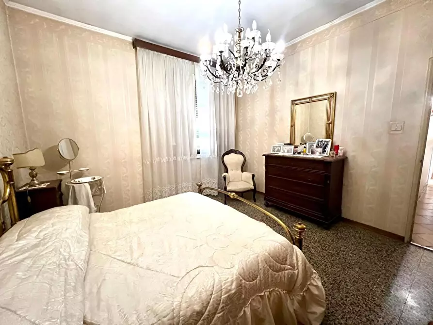 Immagine 18 di Appartamento in vendita  a Pontedera