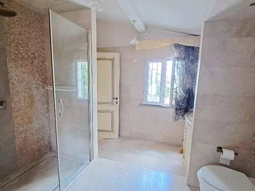 Immagine 11 di Appartamento in vendita  a Cascina