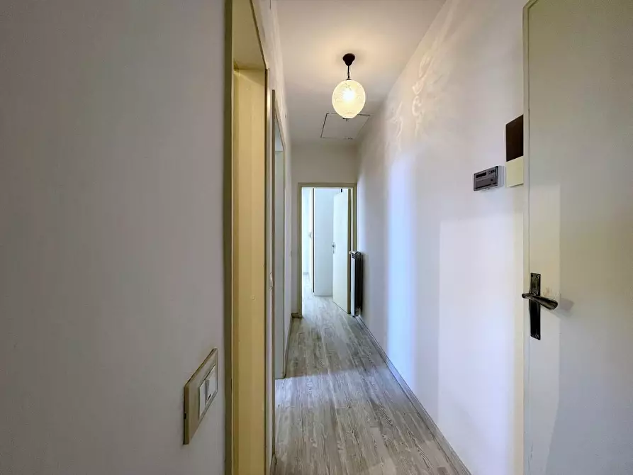 Immagine 8 di Appartamento in affitto  a Pietrasanta