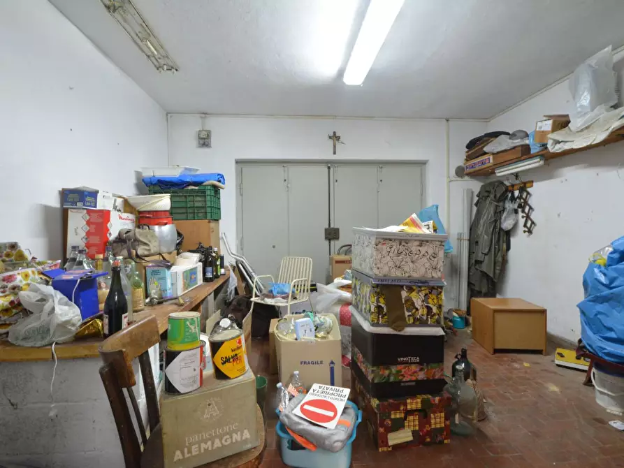 Immagine 29 di Villa in vendita  a Lucca