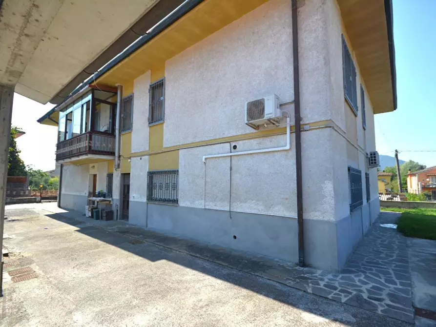 Immagine 31 di Villa in vendita  a Lucca